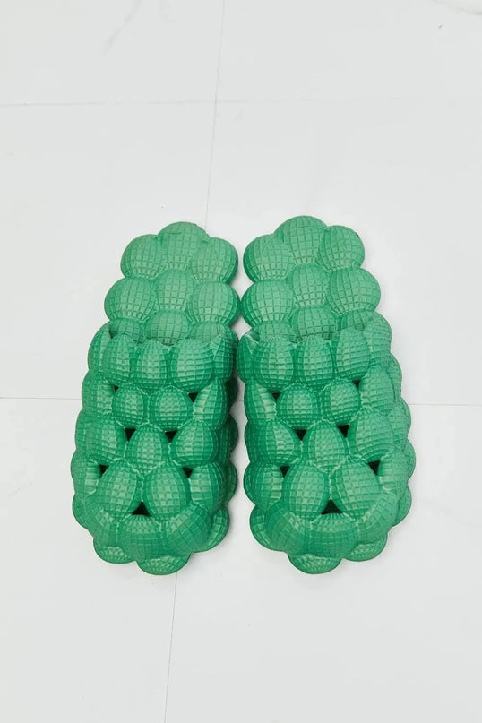 Cozy Green Bubble Slide Slippers for Ultimate Comfort