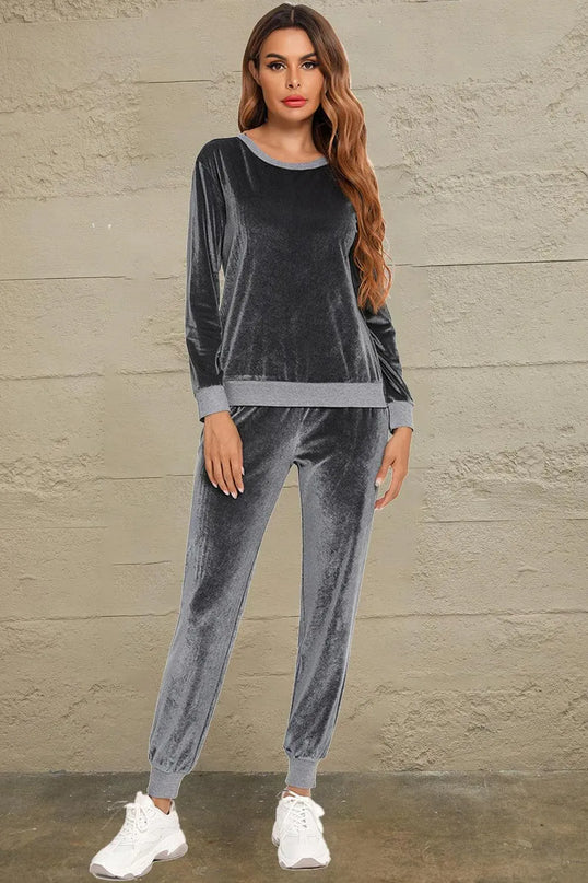 Cozy Round Neck Long Sleeve Lounge Set with Convenient Pockets