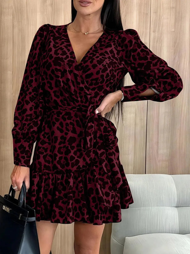 Vestido cruzado de manga larga con estampado de leopardo anudado