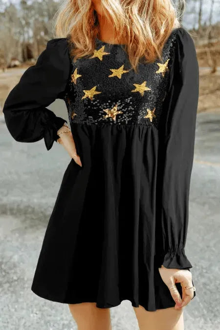 Vestido mini con escote redondo y mangas con volantes y estrellas de lentejuelas