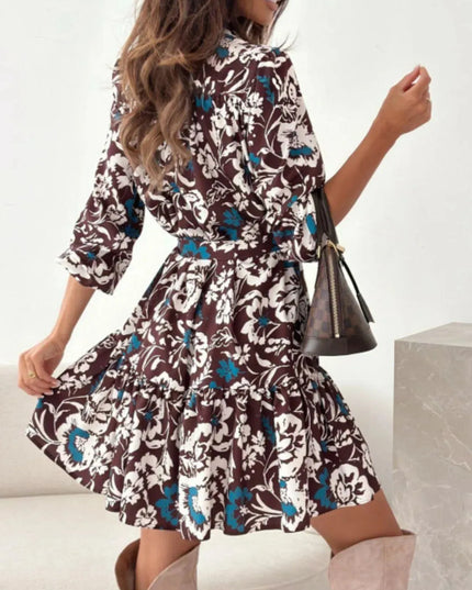 Vestido de manga larga con estampado floral y dobladillo con volantes